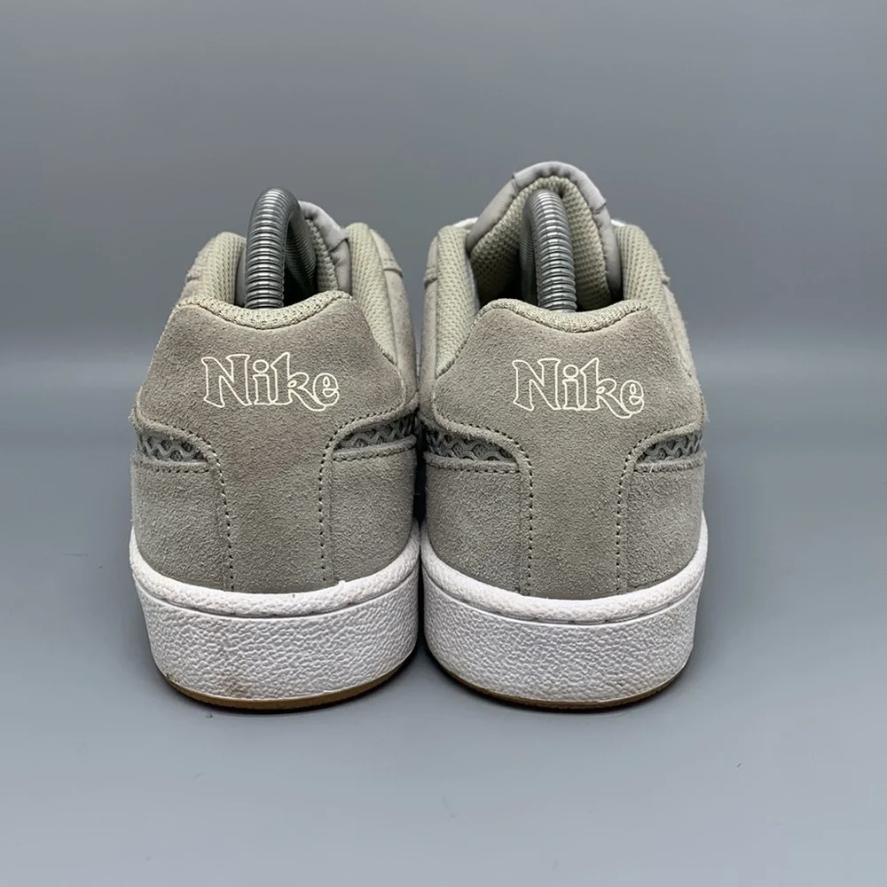 Nike Court Royale Suede Shoes AJ7731-300 Women’s‎ Sz 8.5